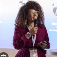 •becoming Employee Florence Bailbled's profile photo