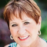 Coldwell Banker Tomlinson Associates Employee Marnie Vitt's profile photo