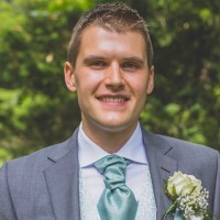 Tom Helliwell Email
