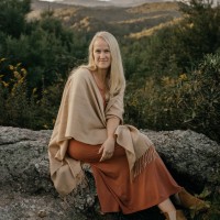 Hannah Massey Email & Phone Number