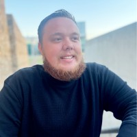 Lukas Turner Email
