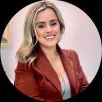 Victoria Vieira Email & Phone Number