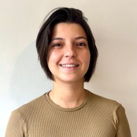Isabela Queiroz Email