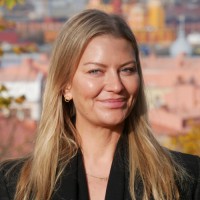 Elsa Bladh Email & Phone Number