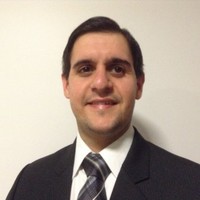 E-mail e número de telefone de Stephen Vecchio-Ruggeri
