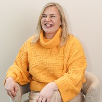 Anna Davis Email & Phone Number