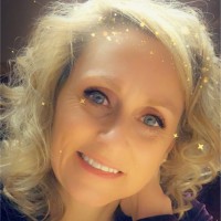 Vivian Davies Email & Phone Number