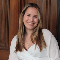 Gabriela Cano Email