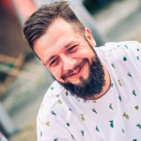 Krzysztof Pietrzak Email