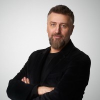 2t Employee Tomasz Tomasiak's profile photo