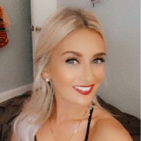 Modal Employee Maggie Glemser's profile photo