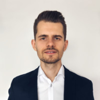 Arkadiusz Ostrowski Email