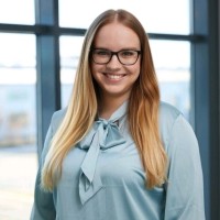 AVACOMM Employee Karolin Schachenmeier's profile photo