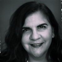 Linda McCallum Email