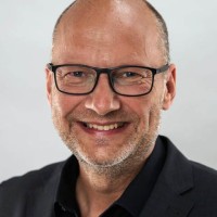 Matthias Oechsner Email