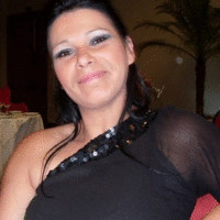iSolution Store Employee Suzana Reis's profile photo