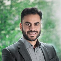Zaki Röschard Email