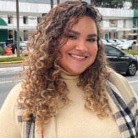 Giovanna Novaes Email