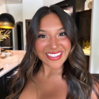 Bella Garzon Email & Phone Number