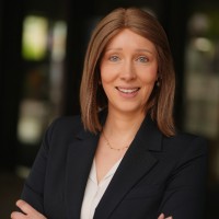 Laura van Elten Email