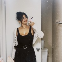 Leslie Parra Email