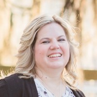 Sunday Riley Employee Beth Dawson's profile photo