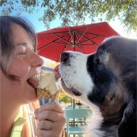 Donut Employee Sarah Hunley's profile photo