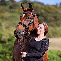 Anna Griffin Email & Phone Number