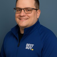 Best Buy Employee Chris Hennes's profile photo