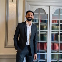 Above Food Employee Alim Maknojia's profile photo
