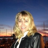 RE/MAX Infinity Employee Becky Holcomb's profile photo