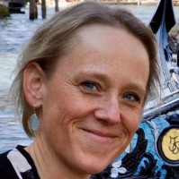 Karin Hjertzell Email