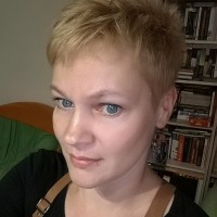 Izabella Farkas Email