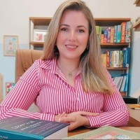 Carina Ribeiro dos Santos Email