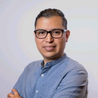 Eduardo Mora Email