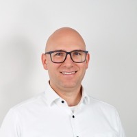 Jens Elfert Email