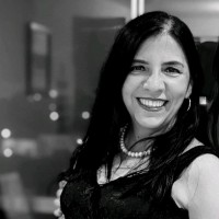 Liliana Victoria Nuñez Arestegui Email
