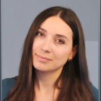 Nina Khakhiashvili Email
