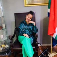 Lihle Menzeleleli Email