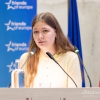 Alona Savishchenko Email