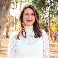 Email e telefono di Kelley Loeffler