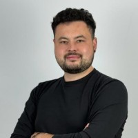 Niklas Timm Email