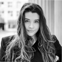 Julia Kauffmann Email