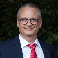 Thomas Holst Email & Phone Number