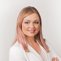 Lisa Pelton Email & Phone Number