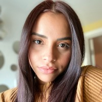 Nayeli Cintora Email