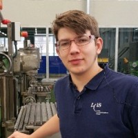 Maurits de Vries Email