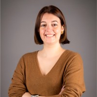 Leila Grácio Email