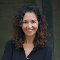 Loyola Academy Employee Roxanne Pipitone's profile photo