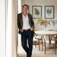 Stuart Bennett Email & Phone Number